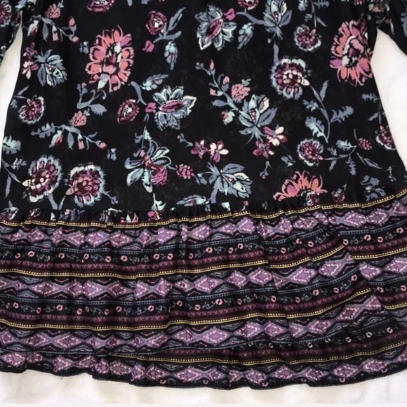 BEACHLUNCHLOUNGE Floral Peplum Bell Sleeve Blouse Dark Floral Fall Top - Picture 5 of 9